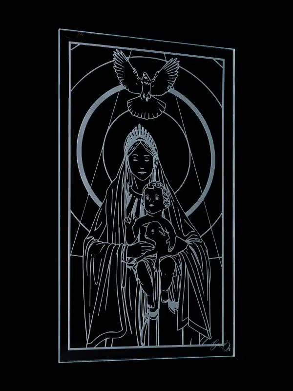 Grand buste de la Vierge Marie portant l’agneau et l’enfant Jesus.